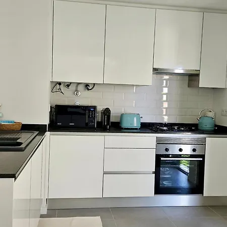 Apartamento Casa Esmeralda, Piscina, Estacionamento, Ac, Wifi Olhão